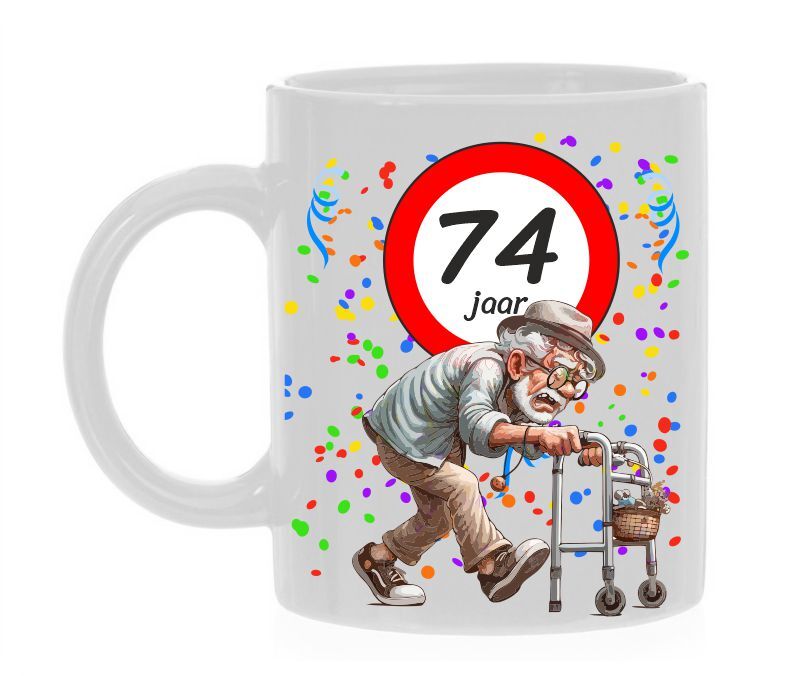 Hilarische verjaardagsbeker 74 jaar  full colour print met grappige oud mannetje en rollator